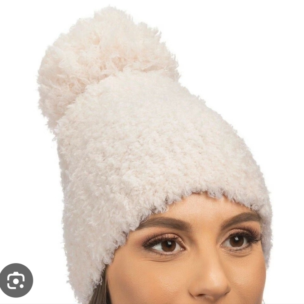 Lemon Snow Drift Pom Pom Cozy Ivory Knit Beanie